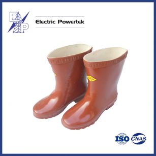 Insulating Boots